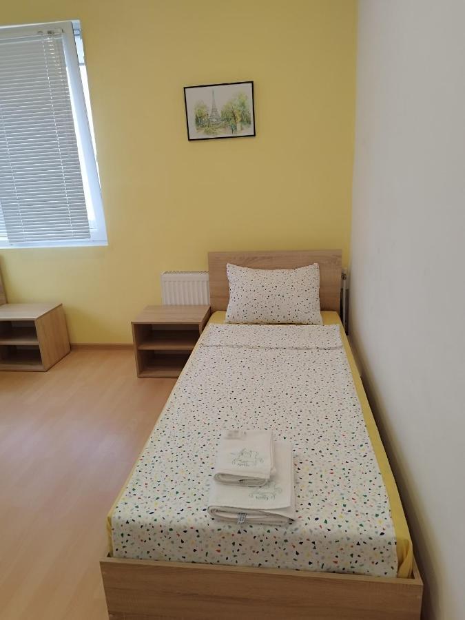 Family Hotel Kentavar 2 بايالا المظهر الخارجي الصورة